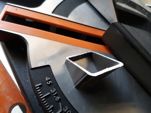 Customer photo review of Lame acier TCT 210mm 50 dents alésage 25,4mm Evolution pour scie à onglet