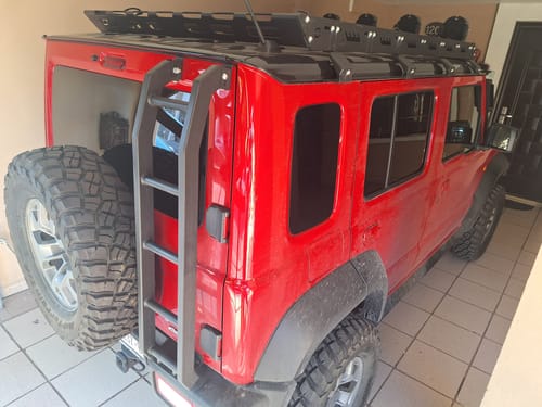 Customer photo review of Escalera para Suzuki Jimny