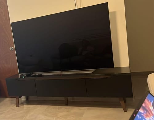 Customer photo review of Mueble para TV Reims Hasta 75 Pulgadas Negro