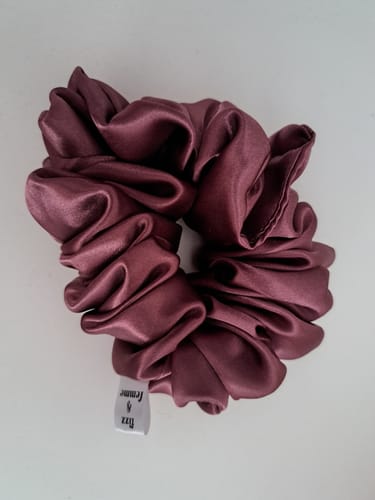 Customer photo review of CLAIRE - Satin Scrunchie | Berry