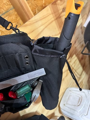 Customer photo review of Perkins Builder Brothers 10-7/8-Inch-Long Bolt Storage Pouch with Tool Belt Clip-On