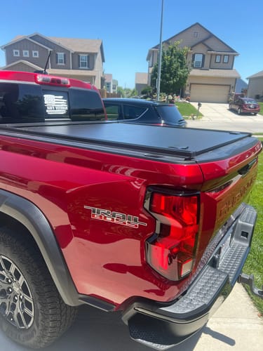 Customer photo review of 2014-2024 Chevrolet Colorado / GMC Canyon EZ Retractable Tonneau Cover