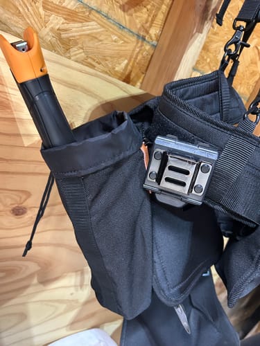 Customer photo review of Perkins Builder Brothers 10-7/8-Inch-Long Bolt Storage Pouch with Tool Belt Clip-On