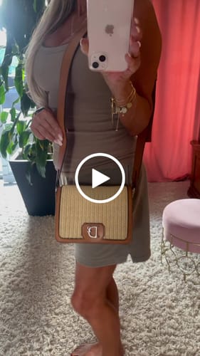 Customer video review of 'Jungle Rafia' crossbody bag