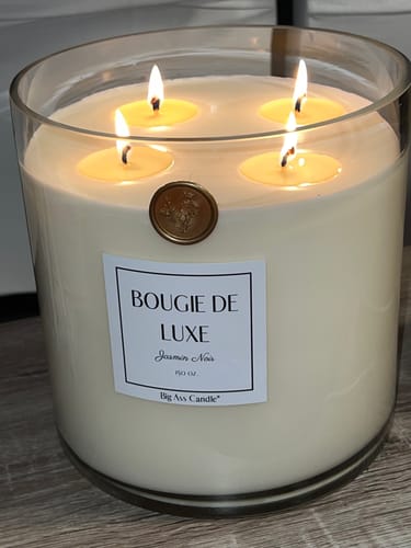 Customer photo review of Baby Big Ass Candle (150 oz, 300-500 hours)