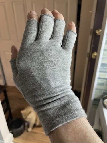 Customer photo review of Premium Onecompress™ Gloves