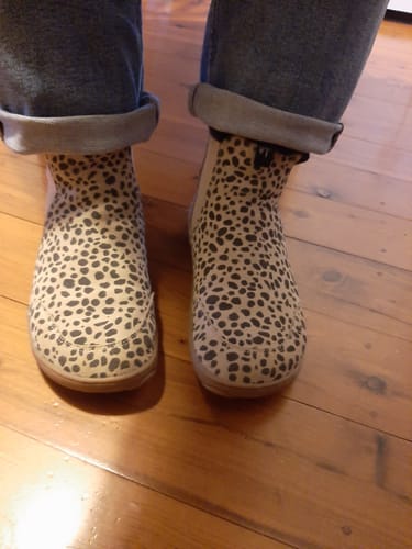 Customer photo review of CHEETAH ADULT - NEW SOLE