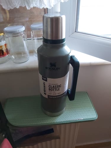 Customer photo review of Stanley Classic Legendary Bottle Yeşil 2.3 L