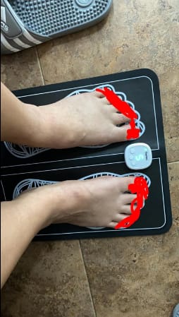 Customer photo review of ComfortWave Foot Massager