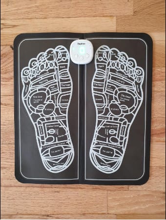 Customer photo review of ComfortWave Foot Massager