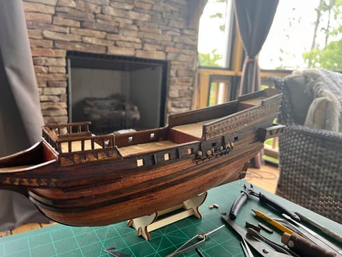 Reseña con foto de un cliente sobre Maqueta Barco Buccaneer