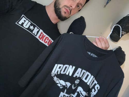 Customer photo review of Iron Addicts Brand Tee Shirt