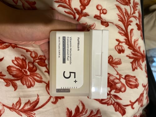 Customer photo review of Numbuzin - No.5 Vitamin-Niacinamide Concentrated Pad 180ml (70 Pads)