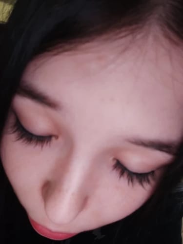 Customer photo review of MoxieChic™ Premium Magnetic Eyelashes | Easy, Quick, Safe!