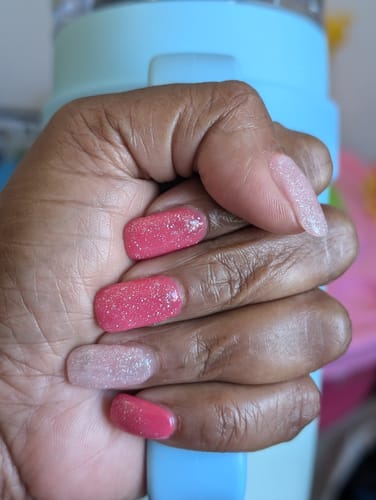 Customer photo review of D77 Bubbly Pink Shimmer Dip Powder