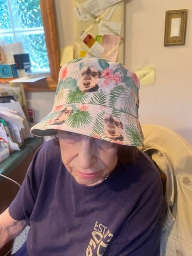 Customer photo review of Island Buddy Bucket Hat