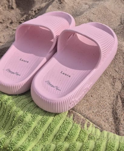 Customer photo review of HappyFlops