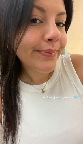 Customer photo review of Chai Necklace