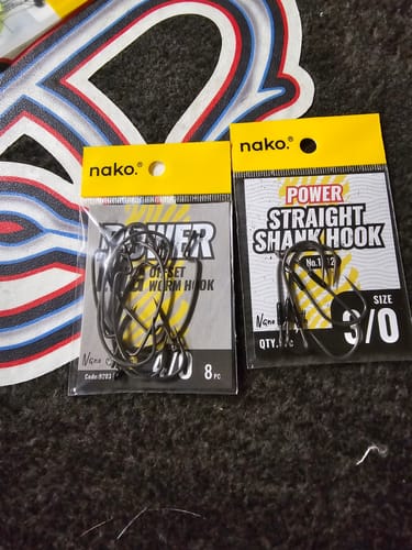 Customer photo review of Nako Power Flipping Hooks 1112 | Straight Shank Hook for Bass Fishing | 5 Pack | Nano Smooth Coating