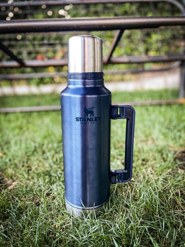 Customer photo review of Stanley Classic Legendary Bottle Lacivert 1.9 L