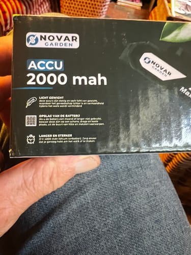 Customer photo review of NovarGarden® Mini Kettingzaag NG2 - Incl. Koffer & 2 Accu’s (2.0Ah)