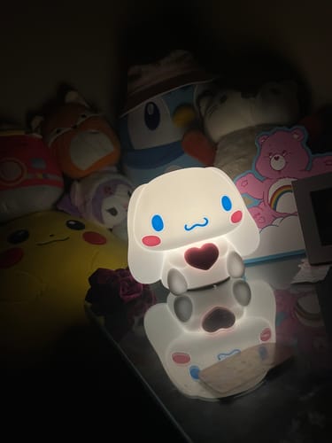Customer photo review of Cinnamoroll Squishy Pat Night Lamp