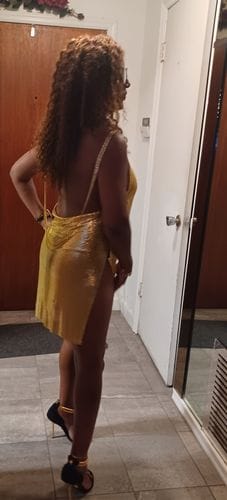 Customer photo review of Black Chain Hemming Dress