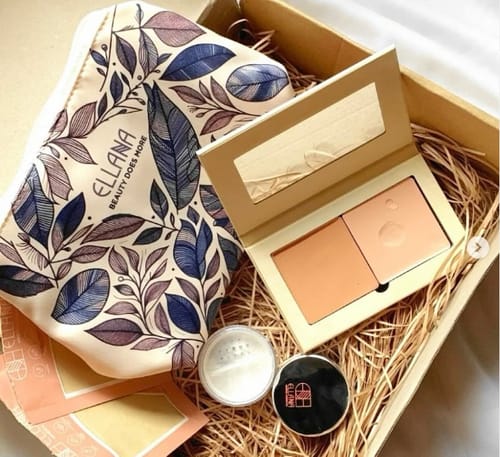 Customer photo review of Loose Mineral SkinShield Foundation with SPF16