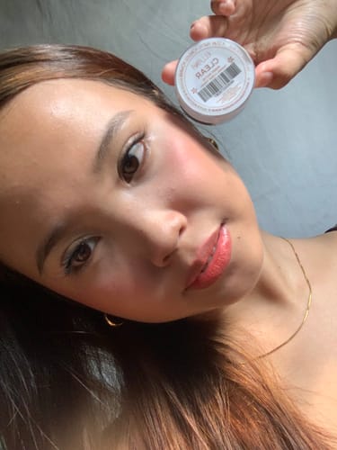 Customer photo review of Cover & Set Beauty Bundle