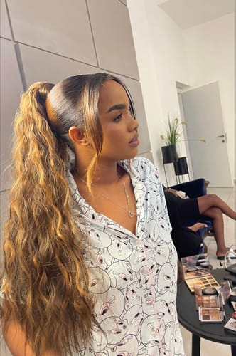 Customer photo review of תוספות שיער מתולתל לקוקו
