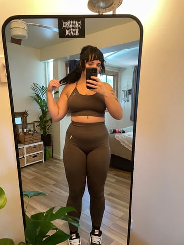 Customer photo review of Sculpt Espresso Leggings