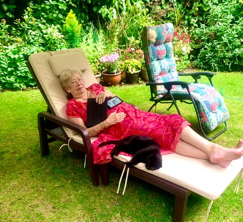 Customer photo review of Water-Resistant Sunbed Cushions With Headrest
