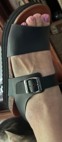 Customer photo review of Clove Footbed Sandals