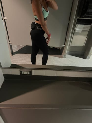 Customer photo review of Patented Olivia Bestseller for sports performance and recovery / Postpartum Compression Leggings