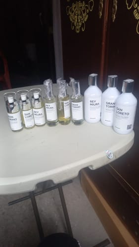 Customer photo review of Aceite y Shampoo Para Barba + Eau De Parfum · Paquete De 9 Piezas