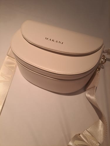 Customer photo review of KANA - CREME