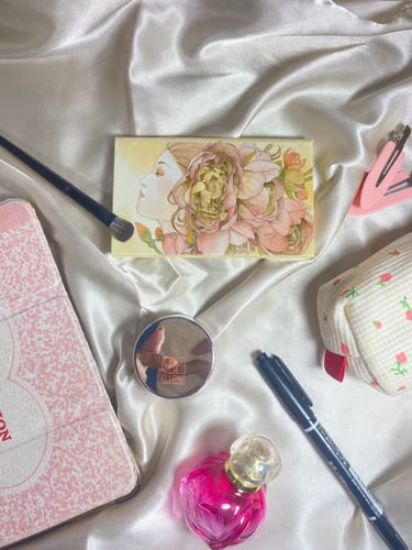 Customer photo review of Cover & Set Beauty Bundle