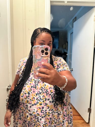 Customer photo review of 40 Inches Full Lace Front Knotless Box Braided Wigs With Baby Hair Super Long Synthetic Braids Wig For Black Women