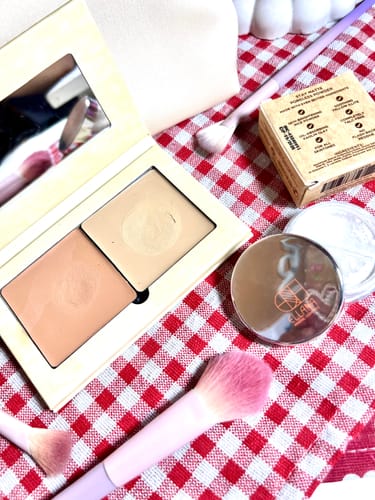 Customer photo review of Cover & Set Beauty Bundle