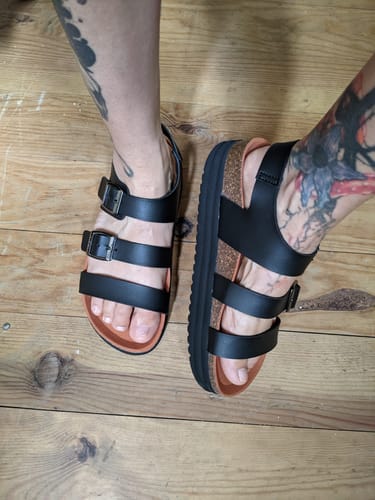 Customer photo review of Clementine Footbed Sandals