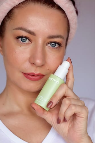 Customer photo review of 5% Hyaluronic Acid + Hemp Serum