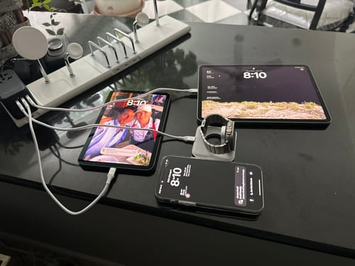 Customer photo review of TravelGo 140W Power Adapter