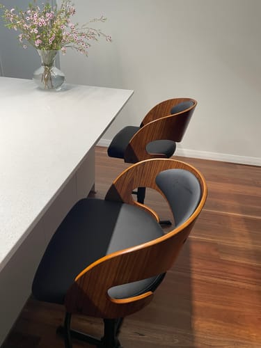 Customer photo review of Como Kitchen Bar Stool