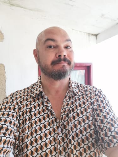 Customer photo review of Chemise boutonnée à manches courtes pour hommes, kaki, géométrique, plage