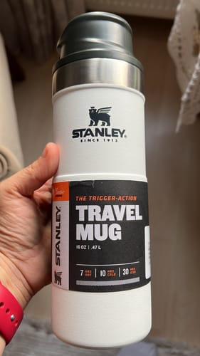 Customer photo review of Stanley Trigger-Action Travel Mug Beyaz 0.47 L
