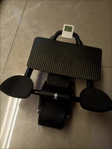 Customer photo review of Vixinx FlexiPosture™ - Ab Roller