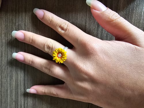 Customer photo review of Anillo Girasol Mediano