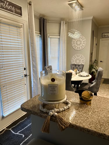 Customer photo review of Baby Big Ass Candle (150 oz, 300-500 hours)