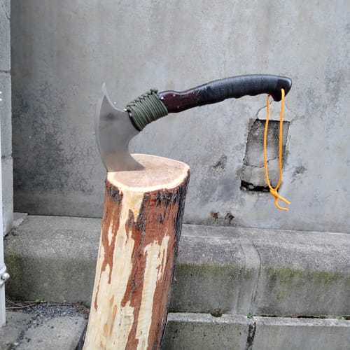 Customer photo review of Hand forged tomahawk "Nanook"