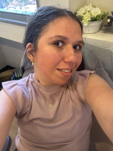 Customer photo review of עגילי חישוק קטן | Migel